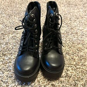 SODA PLATFORM BOOTS. GENTLY WORN.
